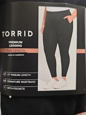 Nwt Size 4 TORRID Black Full-Length Premium Legging with Pockets